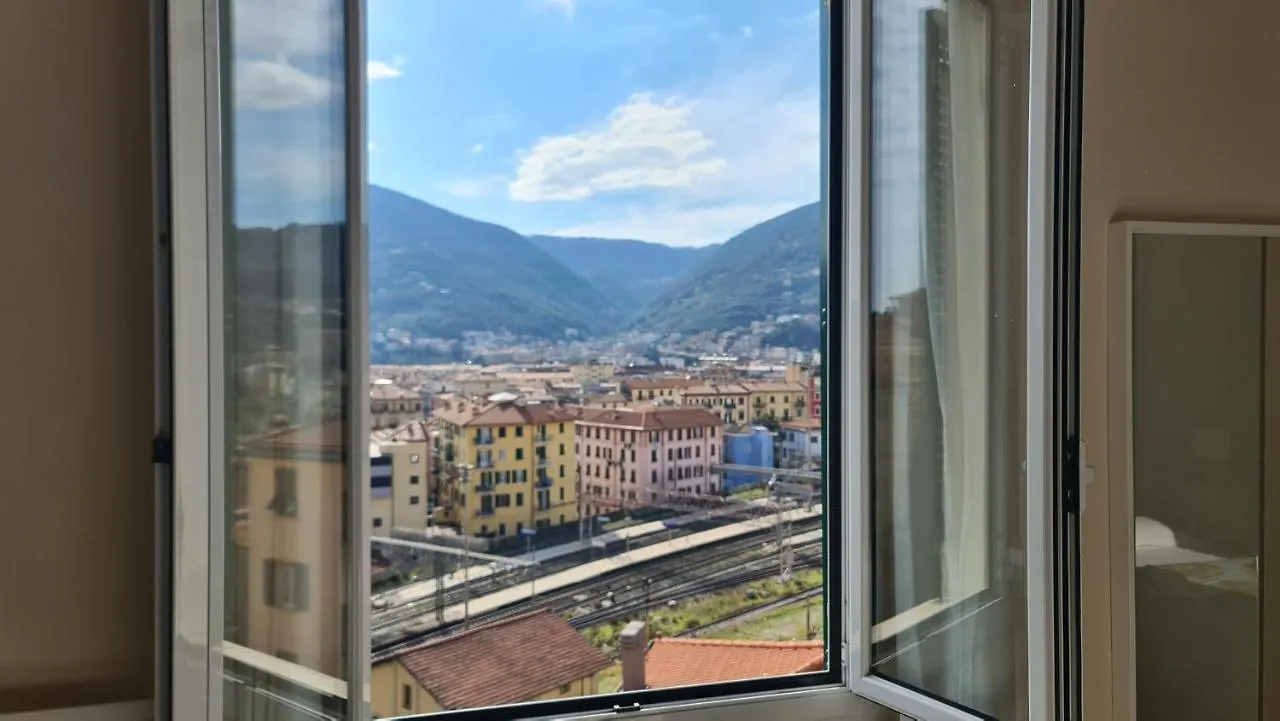 Carso 6 - Homy 5 Terre Apartment La Spezia Italy