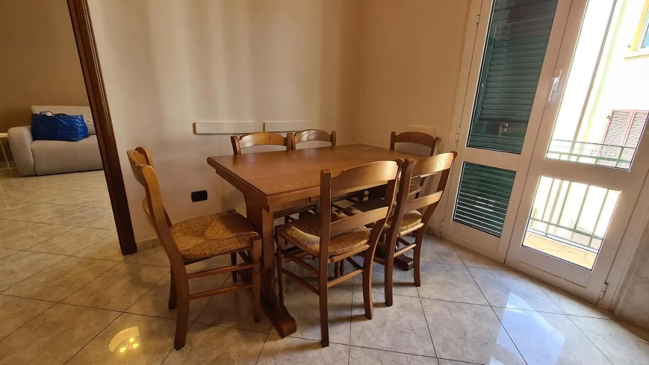 Carso 6 - Homy 5 Terre Apartment La Spezia Italy